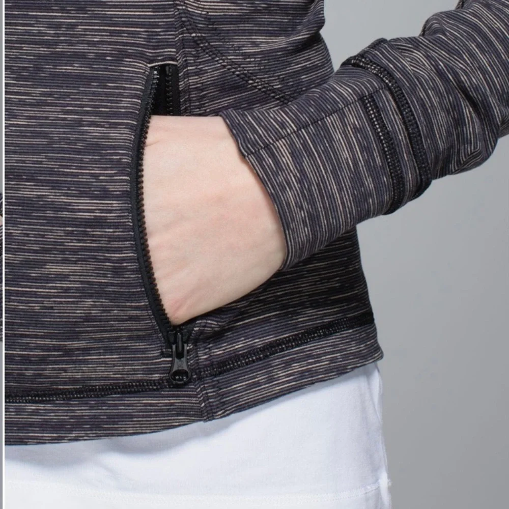 Lululemon Forme Jacket *Cuffins Wee Are From Space Black Cashew